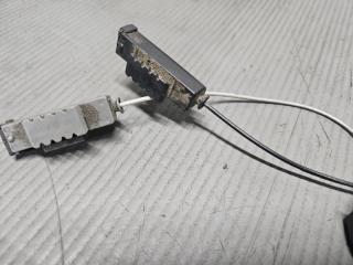 Доводчик двери правый задний Toyota ISIS ZNM10, ANM10, ANM15, ZGM10, ZGM11, ZGM15 1ZZ 85005-44010 4 ракурс