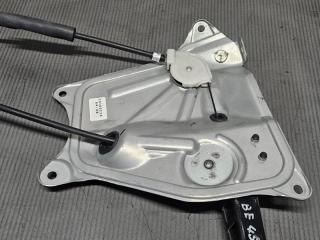 Доводчик двери правый задний Toyota ISIS ZNM10, ANM10, ANM15, ZGM10, ZGM11, ZGM15 1ZZ 85005-44010 2 ракурс
