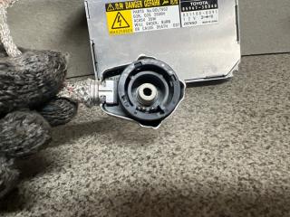 Блок ксенона Lexus ES300 MCV30 85967-30040 3 ракурс Блок ксенона Lexus ES300 MCV30 85967-30040 3 ракурс