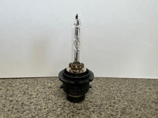 Лампа ксенон Subaru LEGACY BR9 84920FE020, KOITO D2S 2 ракурс
