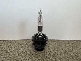 Лампа ксенон Subaru IMPREZA GP2 84920AE010, OSRAM D2R 2 ракурс