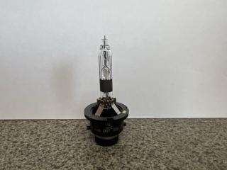 Лампа ксенон Toyota PRIUS NHW20 90981-20028, PHILIPS D4R 35W 1 ракурс Лампа ксенон Toyota PRIUS NHW20 90981-20028, PHILIPS D4R 35W 1 ракурс
