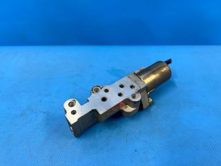 Клапан vvt-i левый Nissan TEANA J31 VQ23 237962Y520 5 ракурс