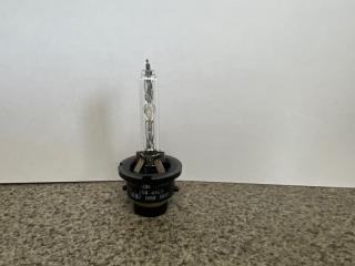 Лампа ксенон Toyota PRIUS ZVW30 2ZR 90981-20028, HARISON D4S. 35W 1 ракурс Лампа ксенон Toyota PRIUS ZVW30 2ZR 90981-20028, HARISON D4S. 35W 1 ракурс