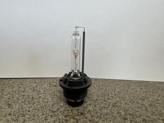 Лампа ксенон Toyota ISIS ANM10 1AZ 90981-20028, OSRAM D4S. 35W 2 ракурс Лампа ксенон Toyota ISIS ANM10 1AZ 90981-20028, OSRAM D4S. 35W 2 ракурс