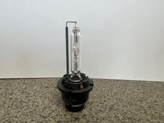 Лампа ксенон Toyota ISIS ANM10 1AZ 90981-20028, OSRAM D4S. 35W 3 ракурс Лампа ксенон Toyota ISIS ANM10 1AZ 90981-20028, OSRAM D4S. 35W 3 ракурс