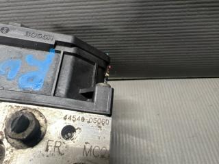Блок abs Toyota AVENSIS AZT250 1AZ 89541-05130 3 ракурс