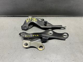 Петля капота Toyota AVENSIS AZT251 2AZ 53410-05060 2 ракурс