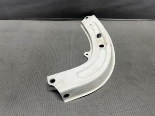 Планка под фары правая передняя Toyota ISIS ZGM10 2ZR 53213-44020 2 ракурс