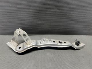 Планка телевизора правая Toyota PRIUS ZVW30 2ZR 53747-47010 1 ракурс