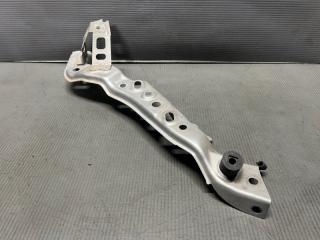 Планка телевизора правая Toyota PRIUS ZVW30 2ZR 53747-47010 3 ракурс