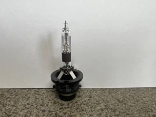 Лампа ксенон Toyota NADIA ACN15 81128-44170, D2R PHILIPS 35W 1 ракурс Лампа ксенон Toyota NADIA ACN15 81128-44170, D2R PHILIPS 35W 1 ракурс