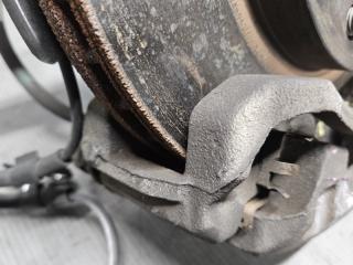 Ступица левая передняя Toyota ISIS ZNM10 1ZZ 43212-44040 5 ракурс Ступица левая передняя Toyota ISIS ZNM10 1ZZ 43212-44040 5 ракурс