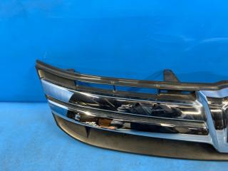 Решетка Toyota ISIS ZGM10 2ZR 53101-44330 3 ракурс