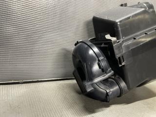 Корпус воздушного фильтра Toyota SIENTA NHP170 1NZFXE 17700-21200 2 ракурс Корпус воздушного фильтра Toyota SIENTA NHP170 1NZFXE 17700-21200 2 ракурс