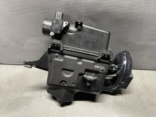 Корпус воздушного фильтра Toyota SIENTA NHP170 1NZFXE 17700-21200 5 ракурс Корпус воздушного фильтра Toyota SIENTA NHP170 1NZFXE 17700-21200 5 ракурс