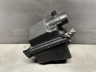 Корпус воздушного фильтра Toyota AQUA NHP10 1NZFXE 17700-21200 4 ракурс