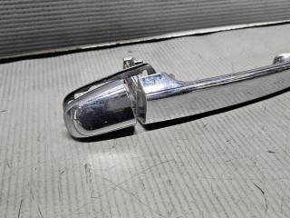 Ручка двери правая задняя Toyota VOXY AZR60, AZR65 1AZ 69230-58010 2 ракурс