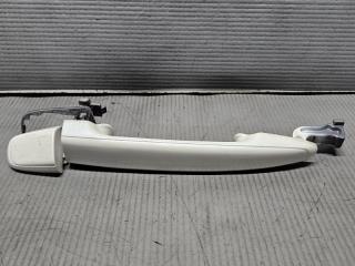 Ручка двери правая задняя Toyota VOXY AZR60, AZR65 1AZ 69230-58010 1 ракурс
