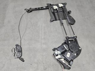 Доводчик двери левый задний Toyota VOXY ZRR70, ZRR75 3ZR 85006-28060 1 ракурс