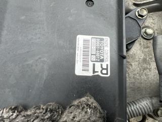 Двигатель Toyota ISIS ZGM10 2ZRFAE 5 ракурс