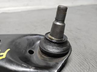 Рычаг правый передний Toyota ISIS ANM10 1AZ 48068-29255 5 ракурс