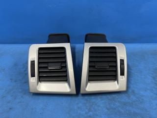 Воздуховод Toyota VOXY AZR60 1AZ 1 ракурс