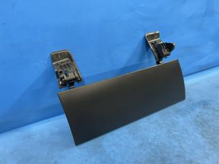 Крышка бардачка левая передняя Toyota VOXY AZR60 1AZ 55042-28030 2 ракурс Крышка бардачка левая передняя Toyota VOXY AZR60 1AZ 55042-28030 2 ракурс