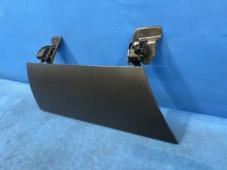 Крышка бардачка левая передняя Toyota VOXY AZR60 1AZ 55042-28030 3 ракурс Крышка бардачка левая передняя Toyota VOXY AZR60 1AZ 55042-28030 3 ракурс