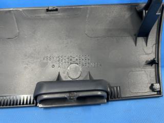 Крышка бардачка левая передняя Toyota VOXY AZR60 1AZ 55042-28030 5 ракурс Крышка бардачка левая передняя Toyota VOXY AZR60 1AZ 55042-28030 5 ракурс