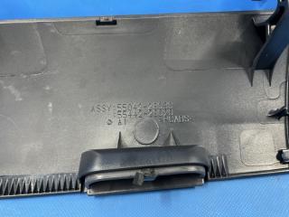 Крышка бардачка левая передняя Toyota VOXY AZR60 1AZ 55042-28030 5 ракурс