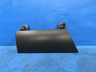 Крышка бардачка левая передняя Toyota VOXY AZR60 1AZ 55042-28030 1 ракурс