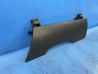 Крышка бардачка правая передняя Toyota VOXY AZR60 1AZ 55041-28030 2 ракурс
