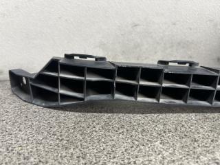 Крепление бампера правое переднее Honda STREAM RN6 R18A 71140-SMC-000 2 ракурс