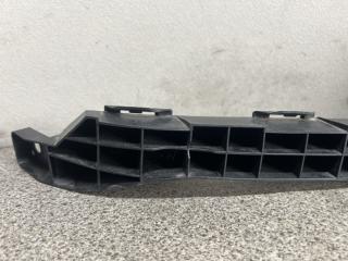 Крепление бампера правое переднее Honda STREAM RN6 R18A 71140-SMC-000 2 ракурс