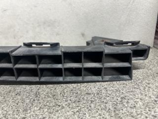 Крепление бампера правое переднее Honda STREAM RN6 R18A 71140-SMA-000 2 ракурс