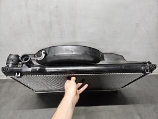 Радиатор Nissan SKYLINE V35 VQ25DD 21460-AL500 4 ракурс Радиатор Nissan SKYLINE V35 VQ25DD 21460-AL500 4 ракурс