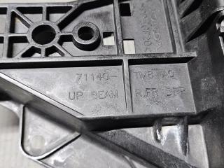 Крепление бампера правое переднее Honda INSIGHT ZE2 LDA 71140-TM8-A01, 71140-TM8-A0 5 ракурс