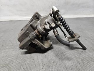 Суппорт правый задний Toyota BLADE AZE156 2AZ 47830-12240 2 ракурс