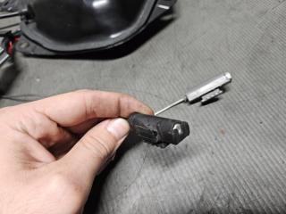 Доводчик двери правый задний Nissan SERENA C26 MR20 979401VA0B 4 ракурс