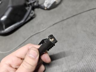 Доводчик двери левый задний Nissan SERENA C26 MR20 979411VA0B 3 ракурс
