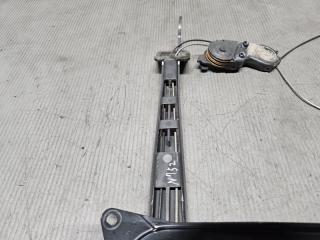 Доводчик двери правый задний Toyota NOAH ZRR70, ZRR75 3ZR 85005-28080 4 ракурс