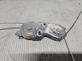 Доводчик двери правый задний Toyota VOXY ZRR70, ZRR75 3ZR 85005-28080 5 ракурс