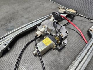 Стеклоподъемник левый передний Nissan SKYLINE V35, NV35, PV35, HV35 80721-AR000, 80731AL501 4 ракурс