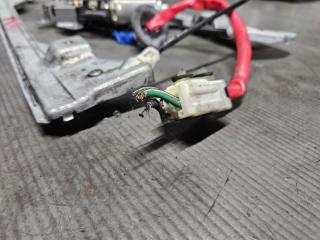Стеклоподъемник правый передний Nissan SKYLINE V35, NV35, PV35, HV35 80720-AR000, 80730AL501 5 ракурс