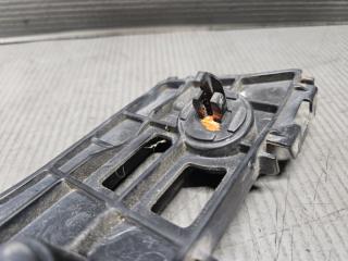 Крепление бампера левое переднее Toyota PRIUS ZVW30 2ZR 52116-47020 5 ракурс