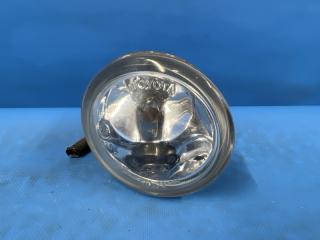 Туманка правая передняя Toyota VOXY AZR60, AZR65 81211-52050, 52-040 1 ракурс
