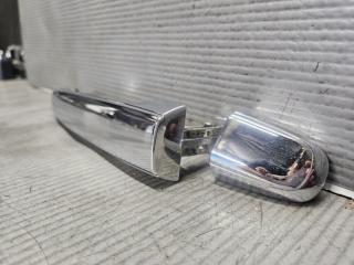 Ручка двери правая задняя Toyota VOXY AZR60 69230-58010 3 ракурс