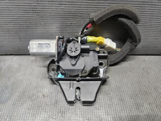 Замок багажника Toyota CROWN MAJESTA UZS186 3UZ 64650-30010 1 ракурс