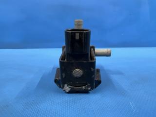 Вакуумный клапан Toyota COROLLA SPACIO NZE121 1NZFE 90910-12257 2 ракурс